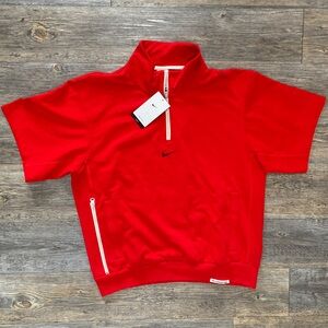 NWT Nike Med DriFit Standard Issue 1/4 Zip Basketball Red Utility Gorpcore
